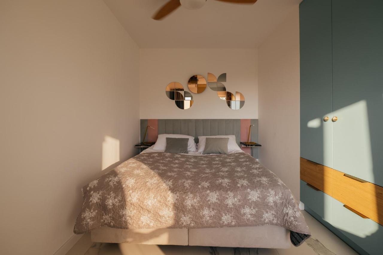 Bluemint Debina Apartamenty Przy Plazy Ngoại thất bức ảnh