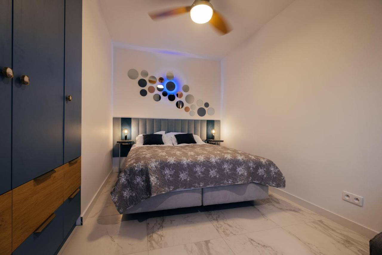 Bluemint Debina Apartamenty Przy Plazy Ngoại thất bức ảnh